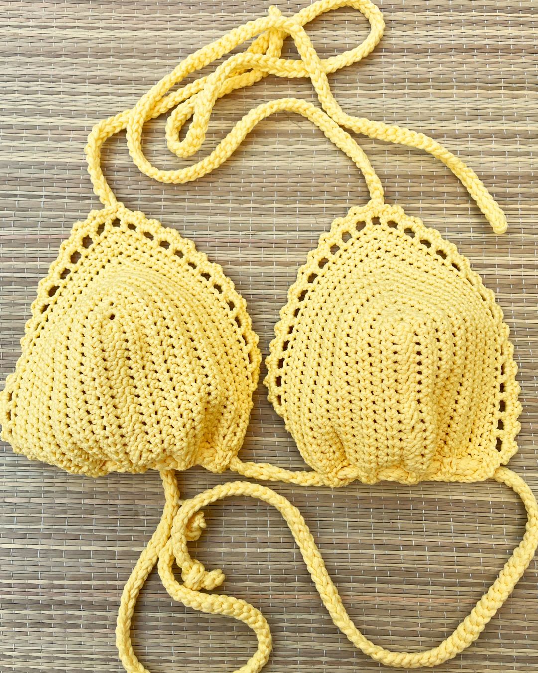 Haut de maillot de bain au crochet - Jaune